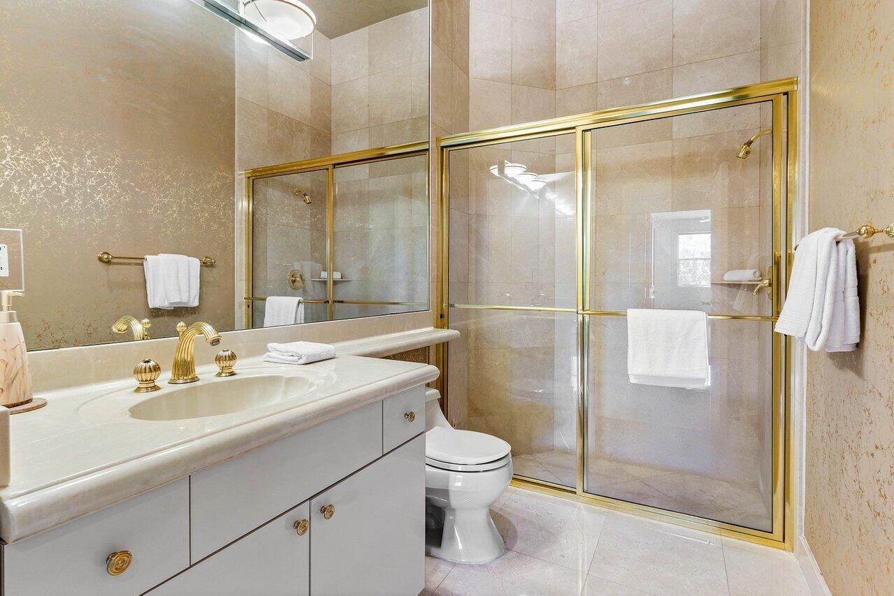 4719 Bocaire Boulevard