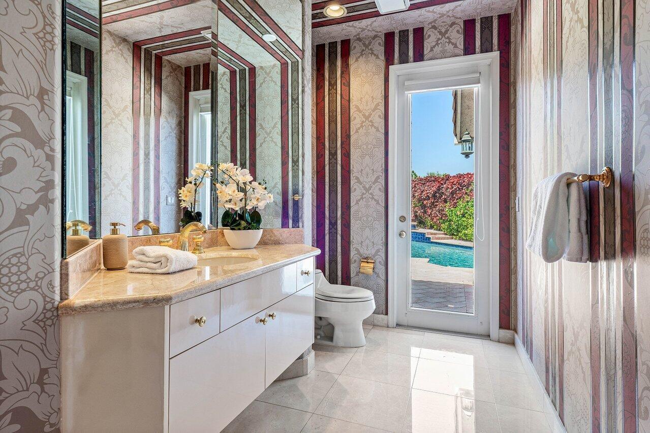 4719 Bocaire Boulevard