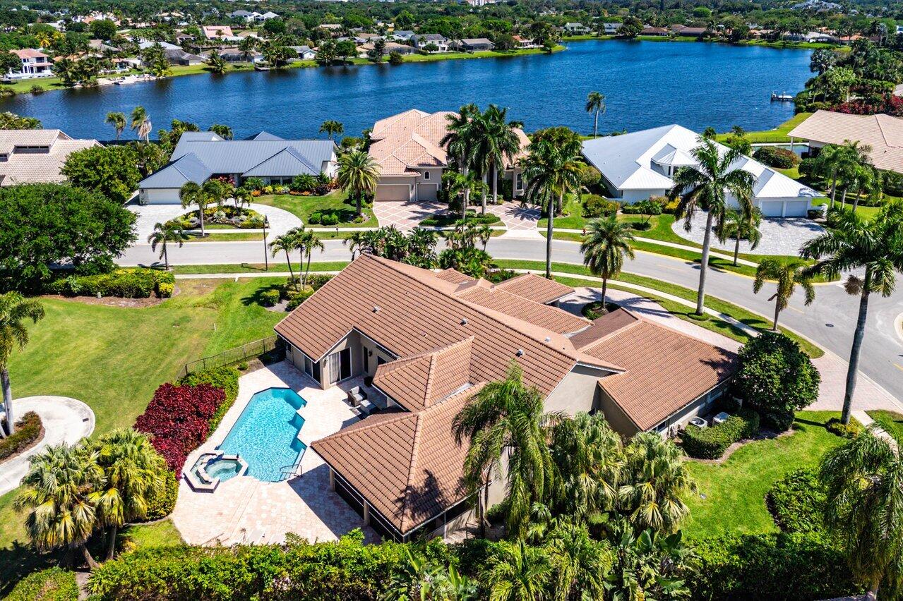 4719 Bocaire Boulevard