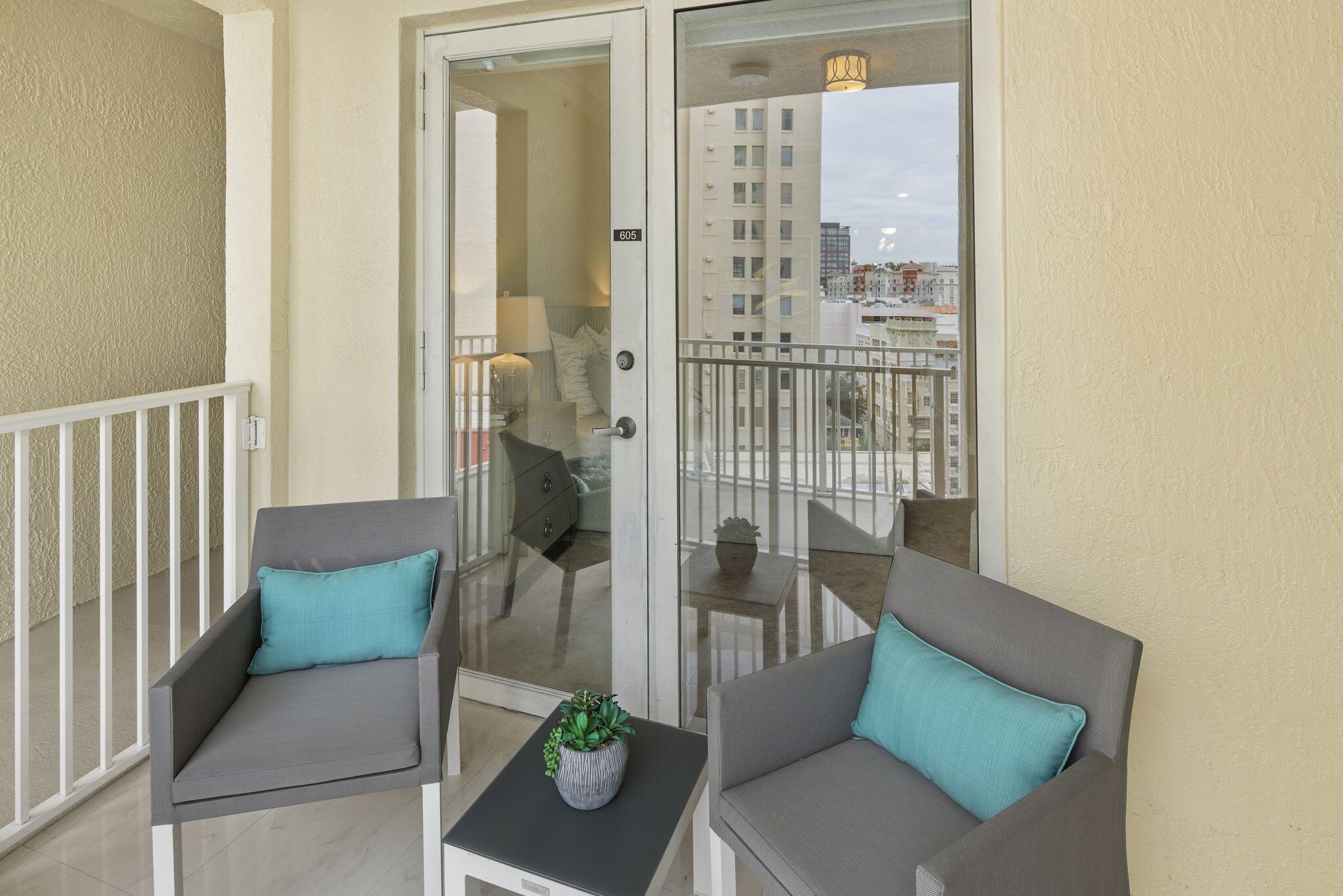 201 S Narcissus Avenue 605