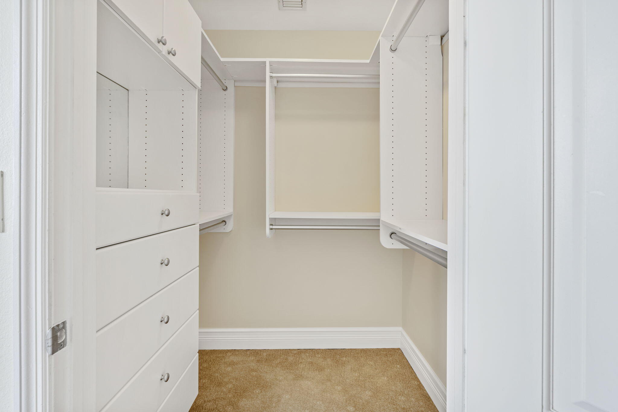 201 S Narcissus Avenue 605