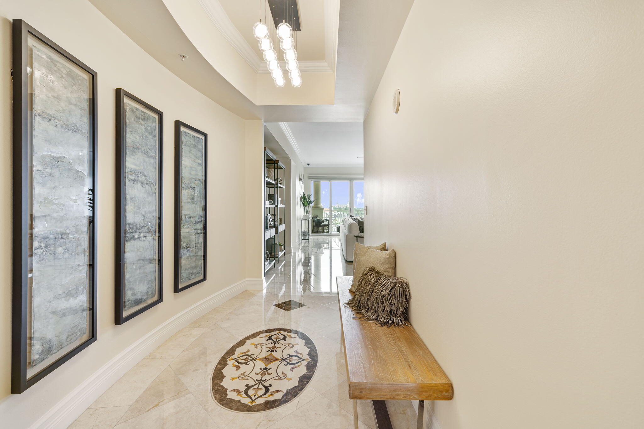 201 S Narcissus Avenue 605