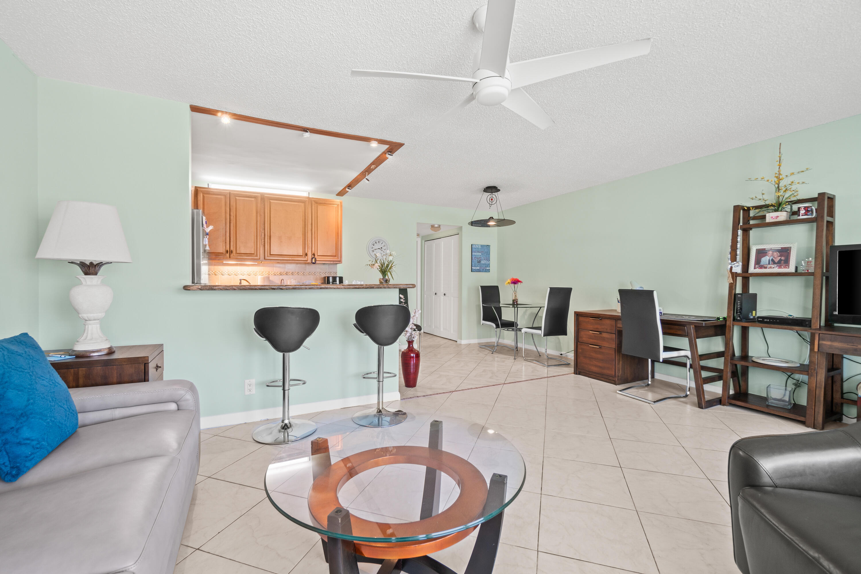 237 Ventnor Q