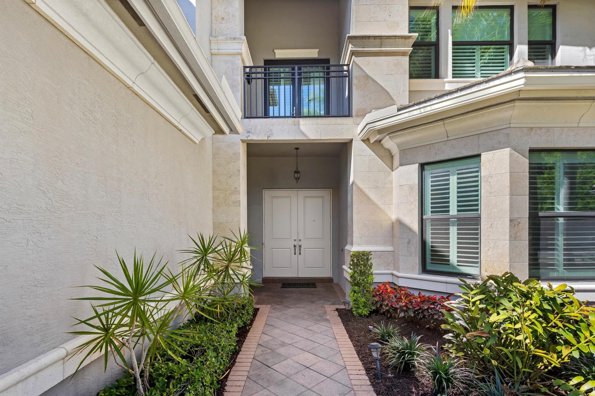 16836 Strasbourg Lane