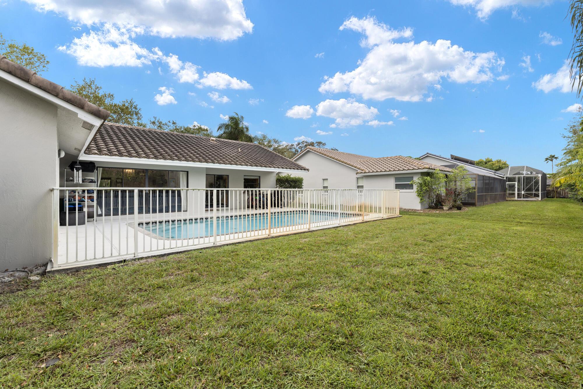 5156 NW 99th Way
