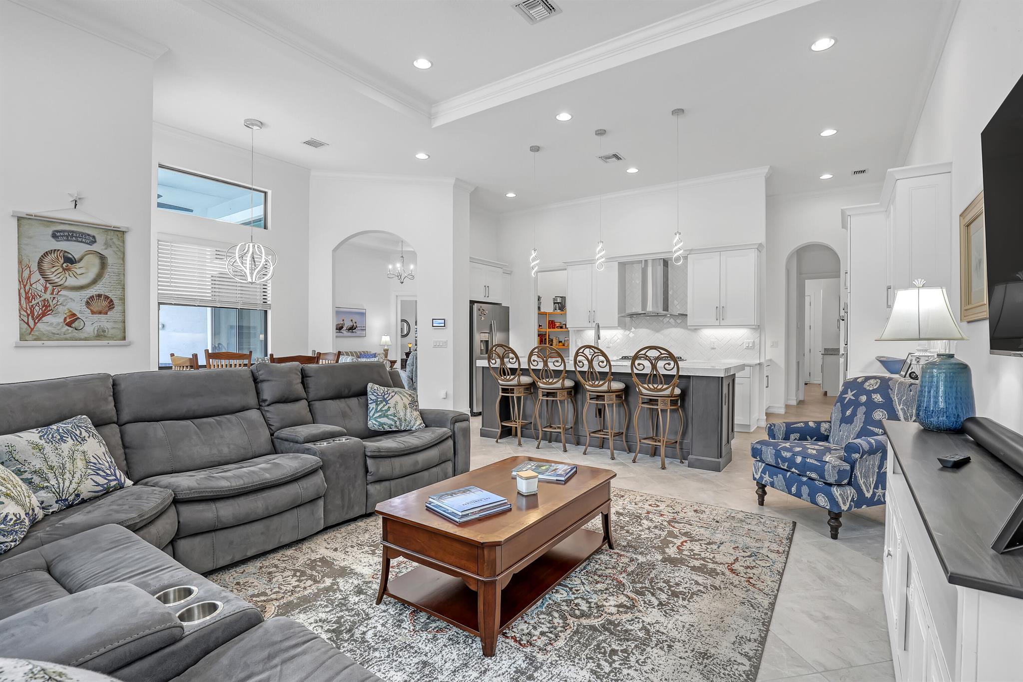 3318 SW Loriope Loop