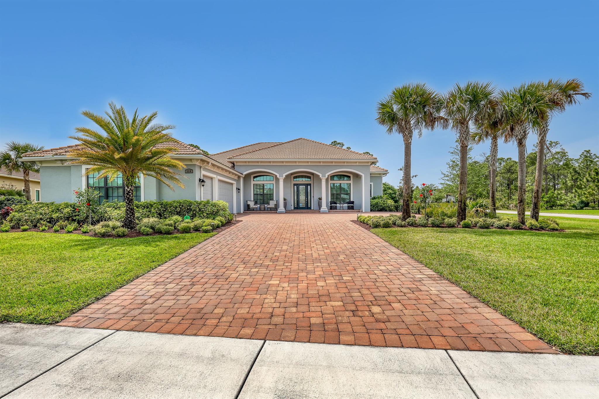 3318 SW Loriope Loop