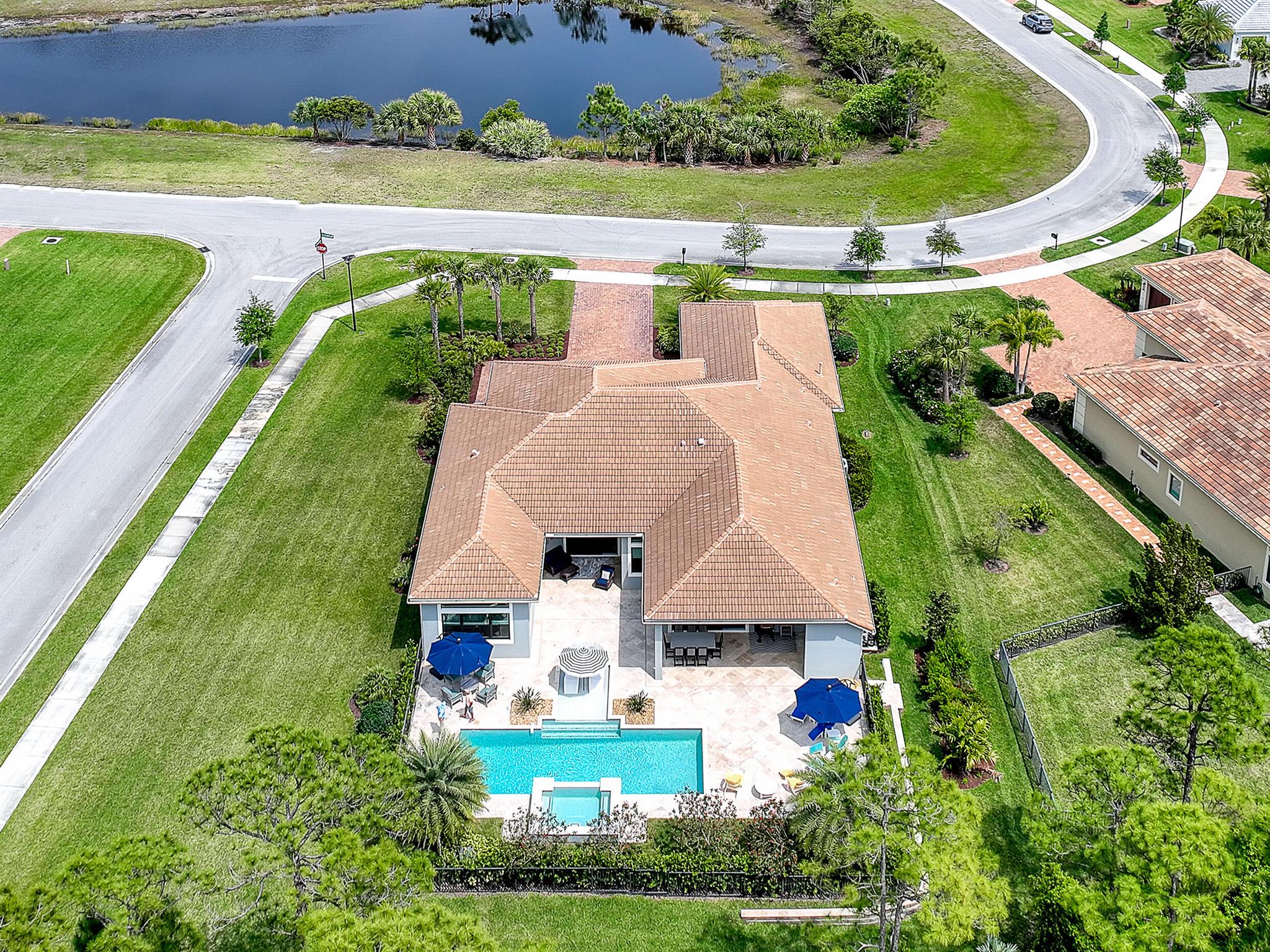 3318 SW Loriope Loop