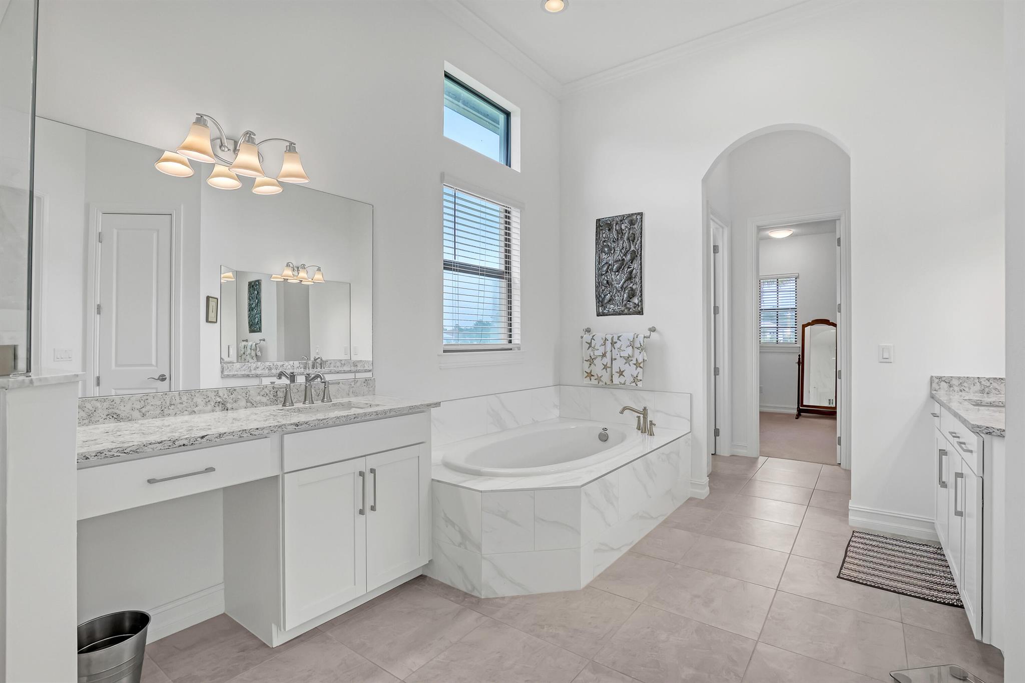 3318 SW Loriope Loop