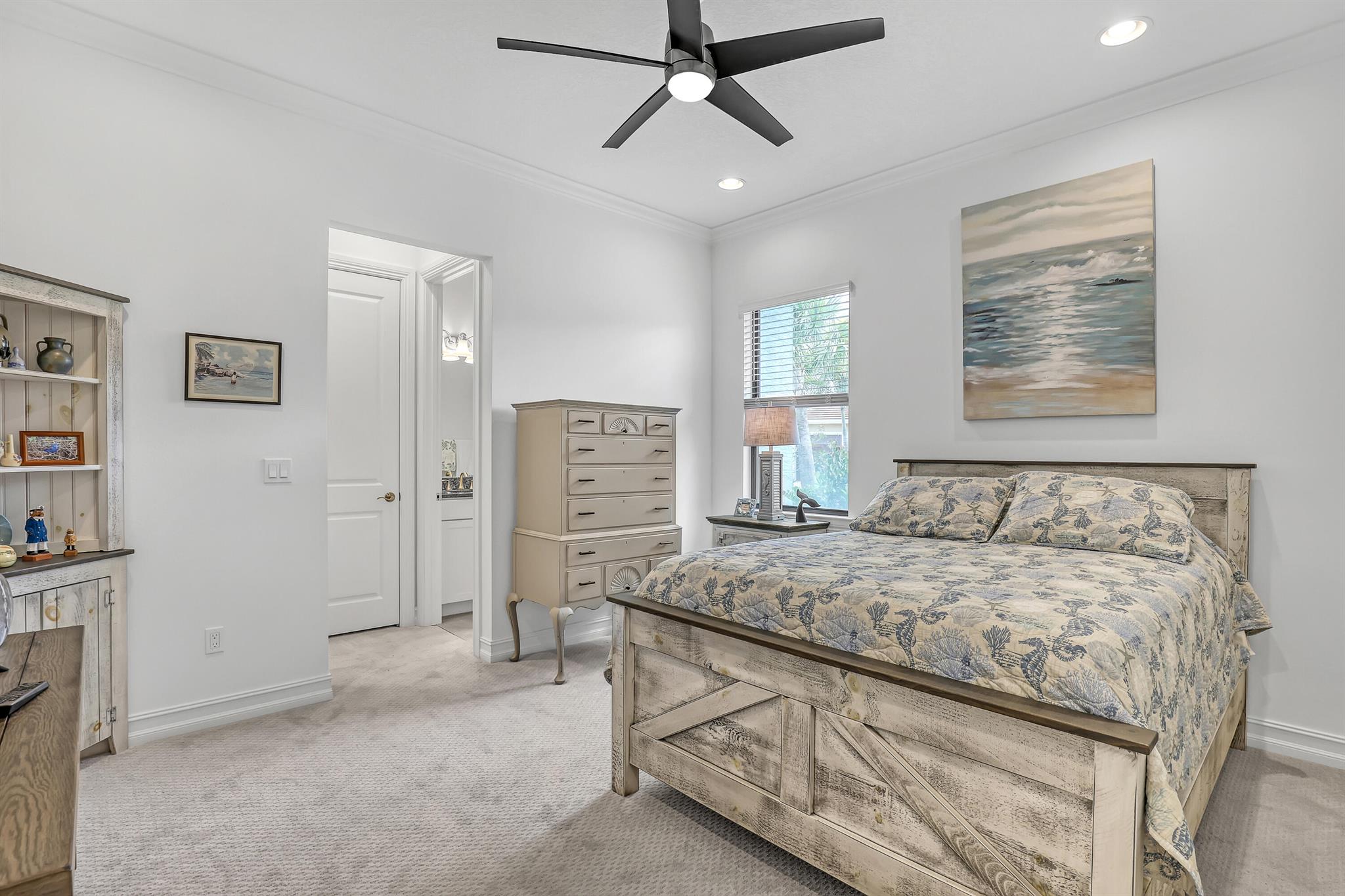 3318 SW Loriope Loop