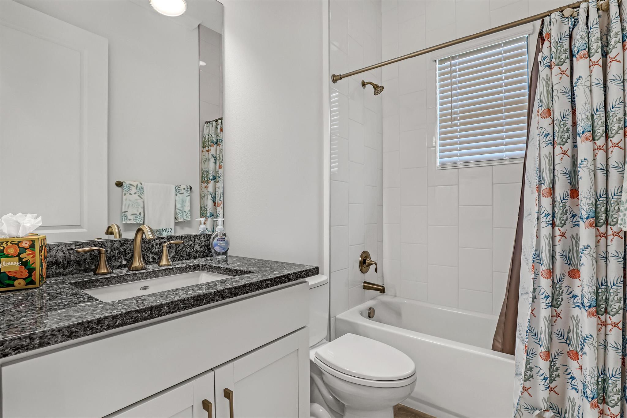 3318 SW Loriope Loop
