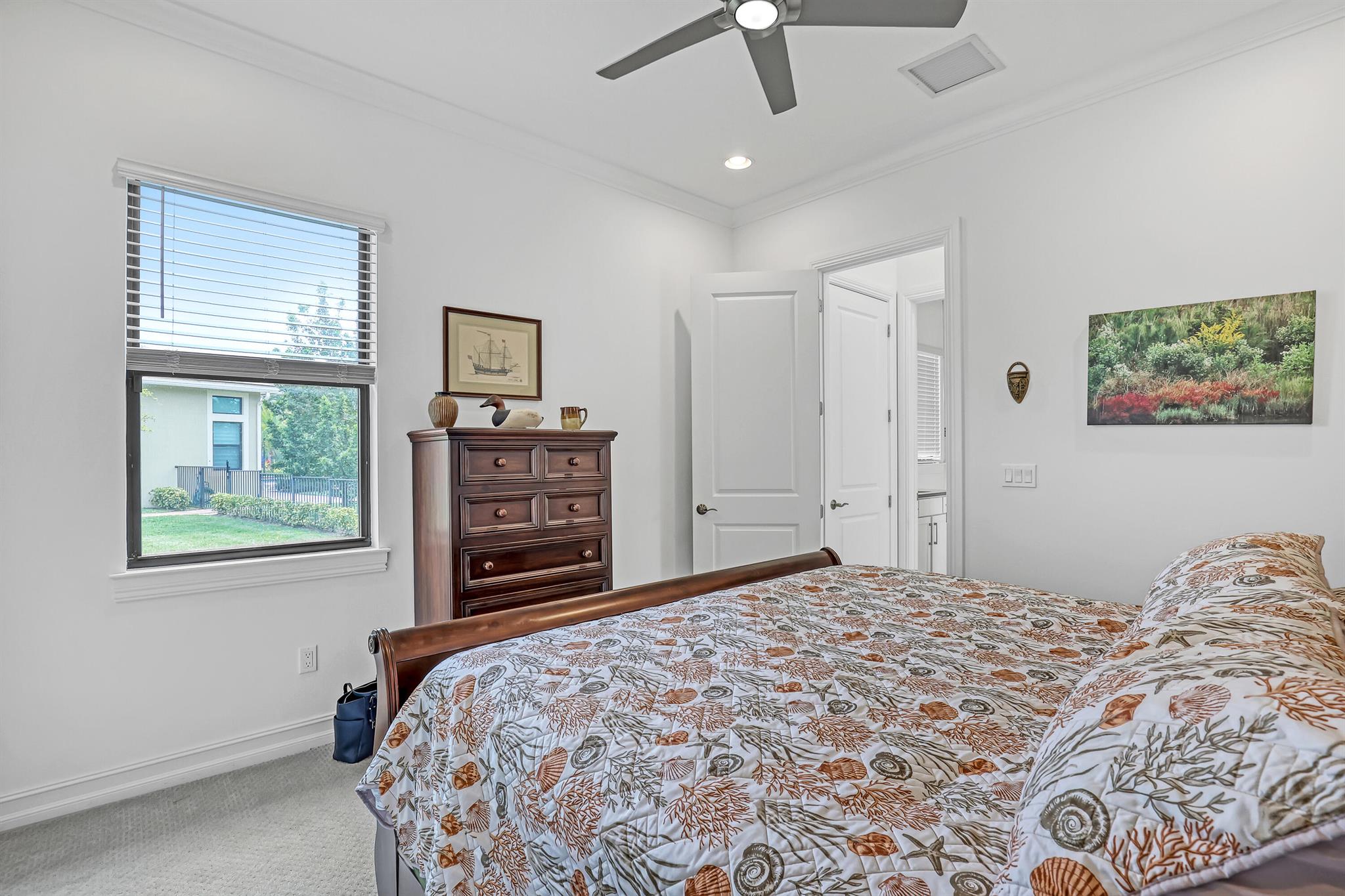 3318 SW Loriope Loop