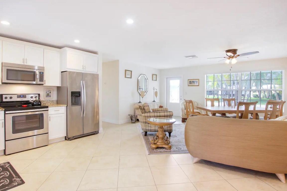 19185 SE Homewood Avenue