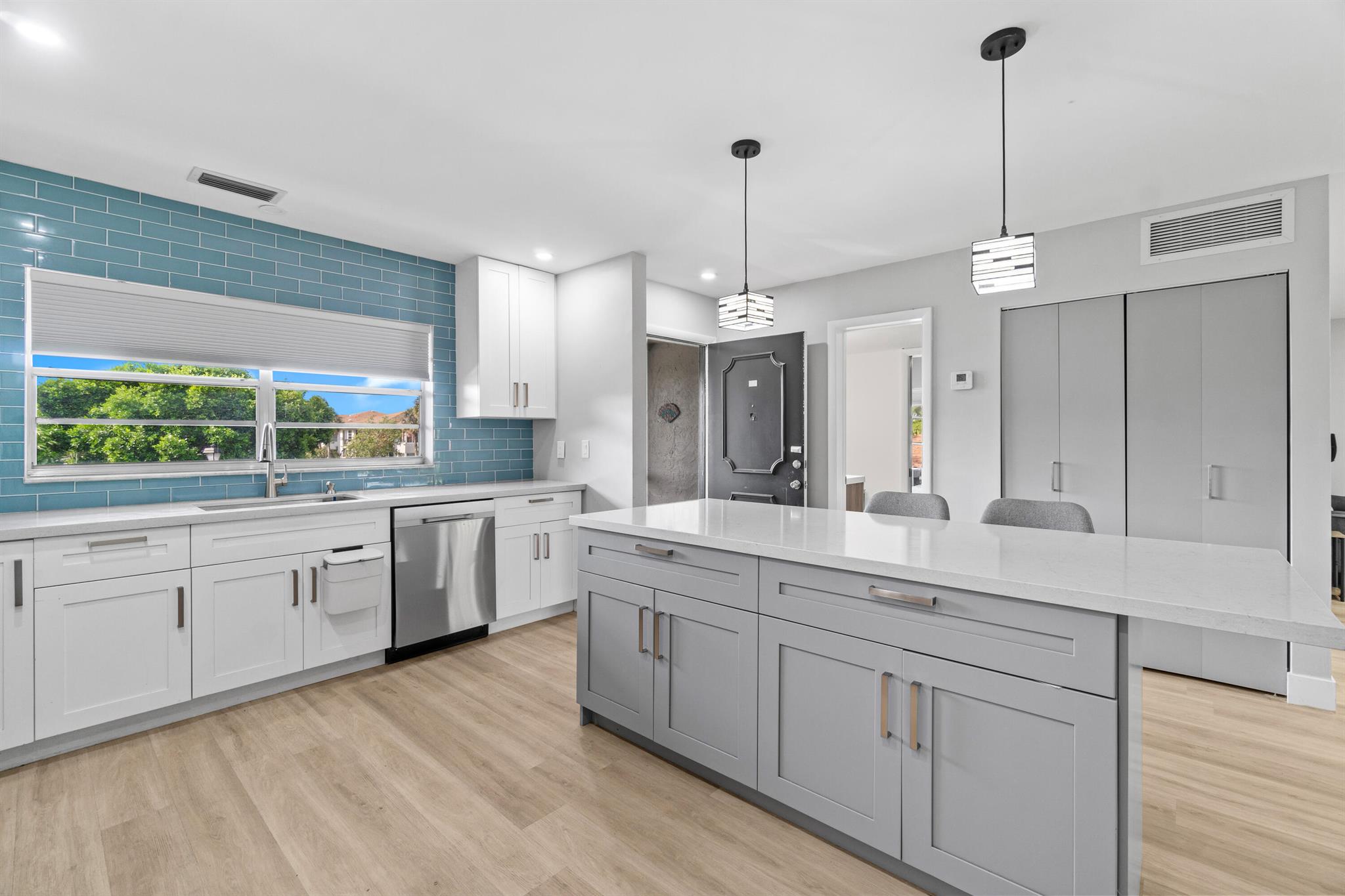 13937 Royal Palm Court B