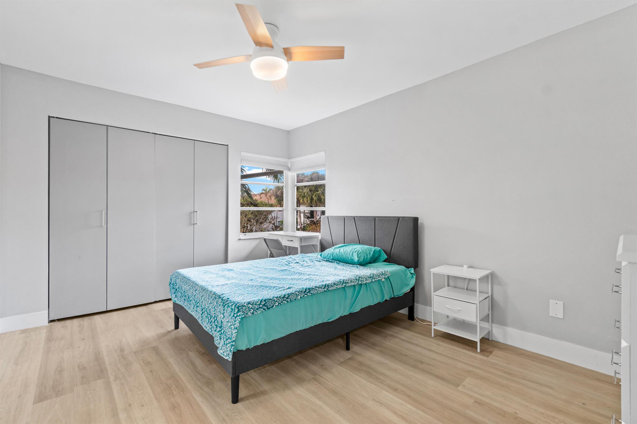 13937 Royal Palm Court B