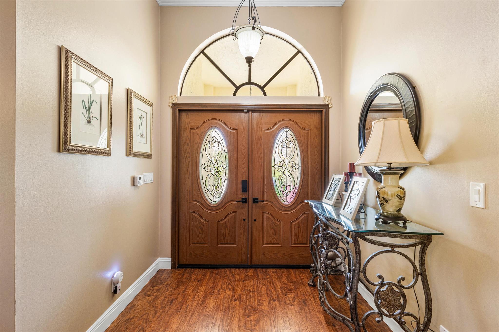 1607 Farmington Avenue