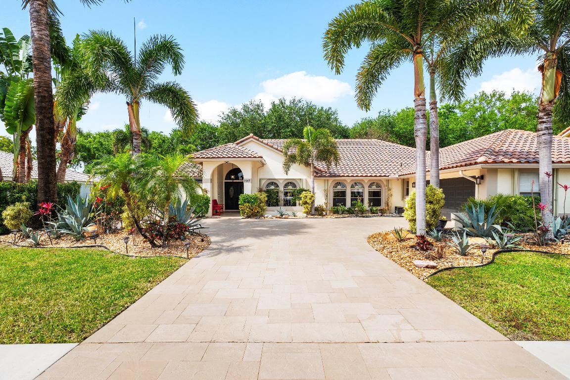 1607 Farmington Avenue