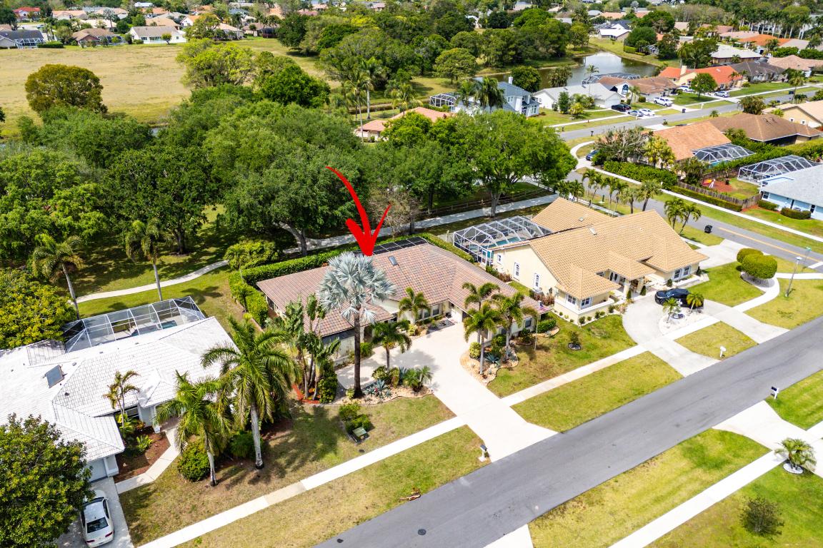 1607 Farmington Avenue