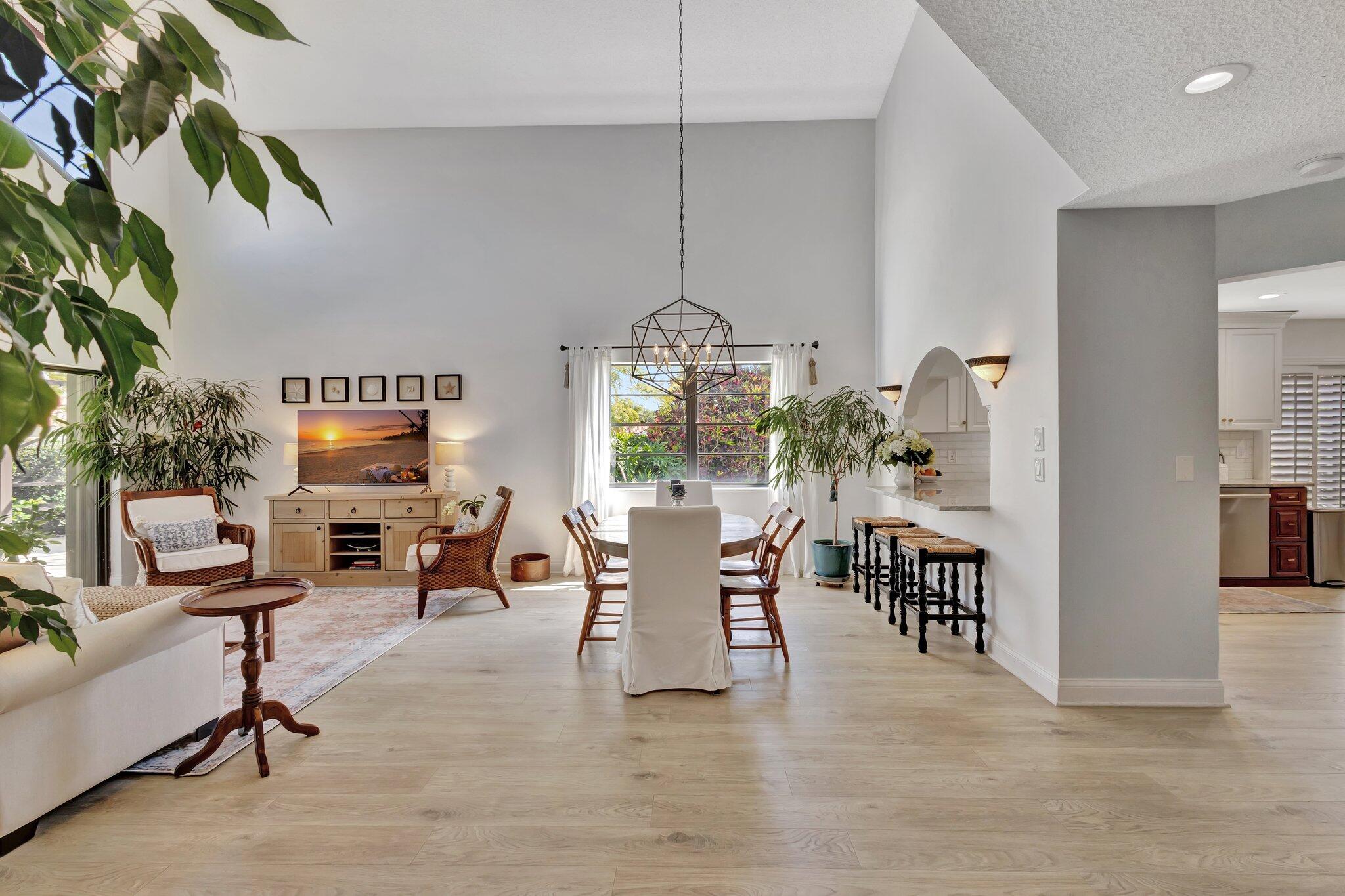 13120 Cristal D Arques Drive