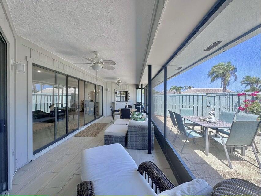 1127 E Seminole Avenue 29a