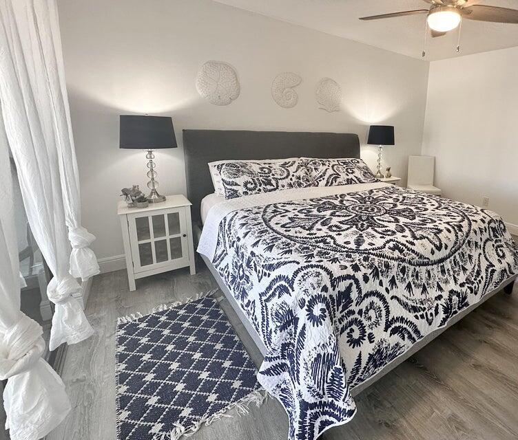 1127 E Seminole Avenue 29a