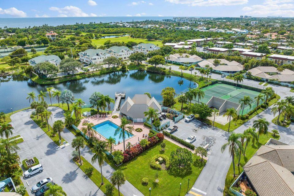 1127 E Seminole Avenue 29a