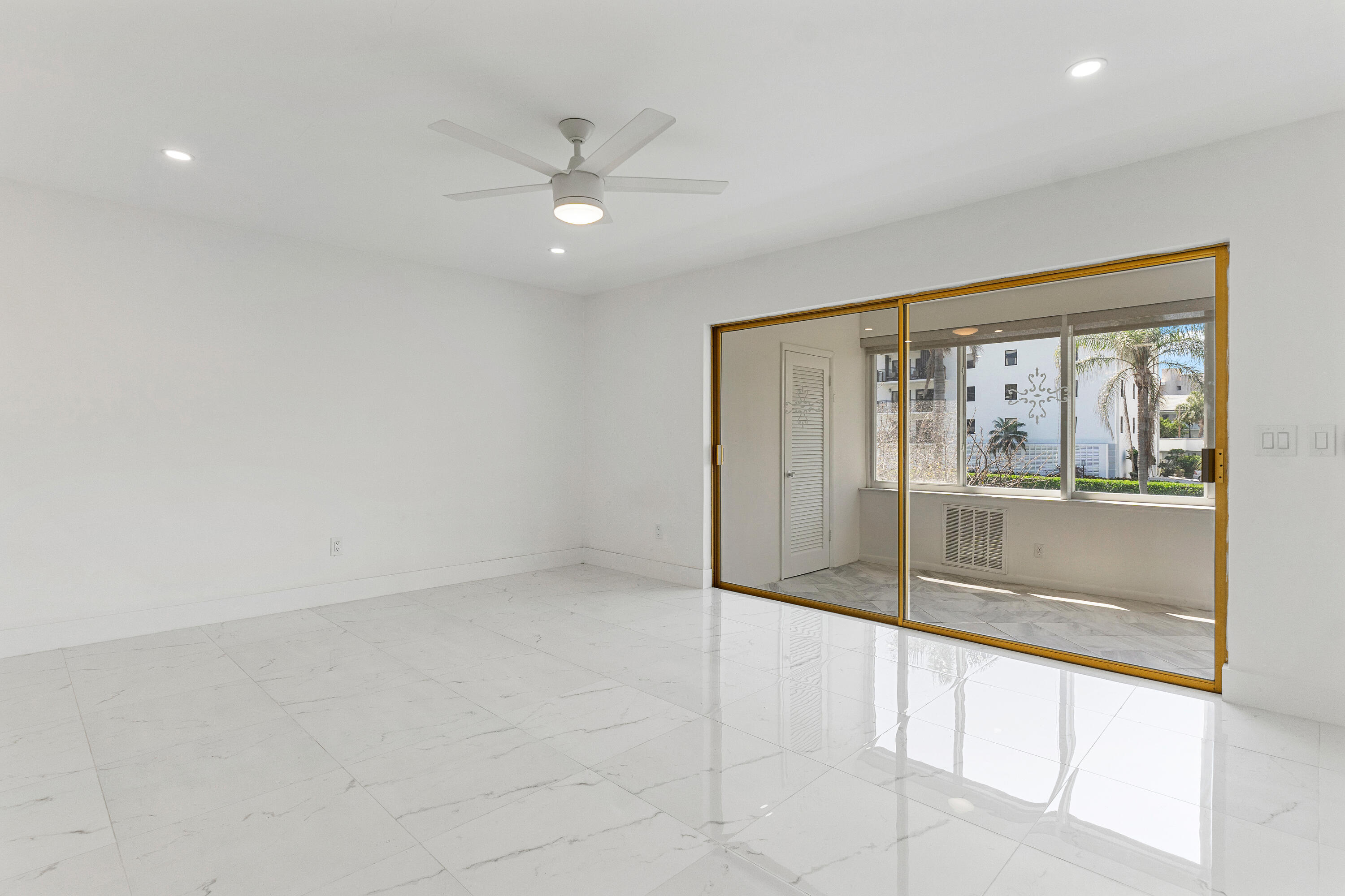 2601 S Ocean Boulevard 10