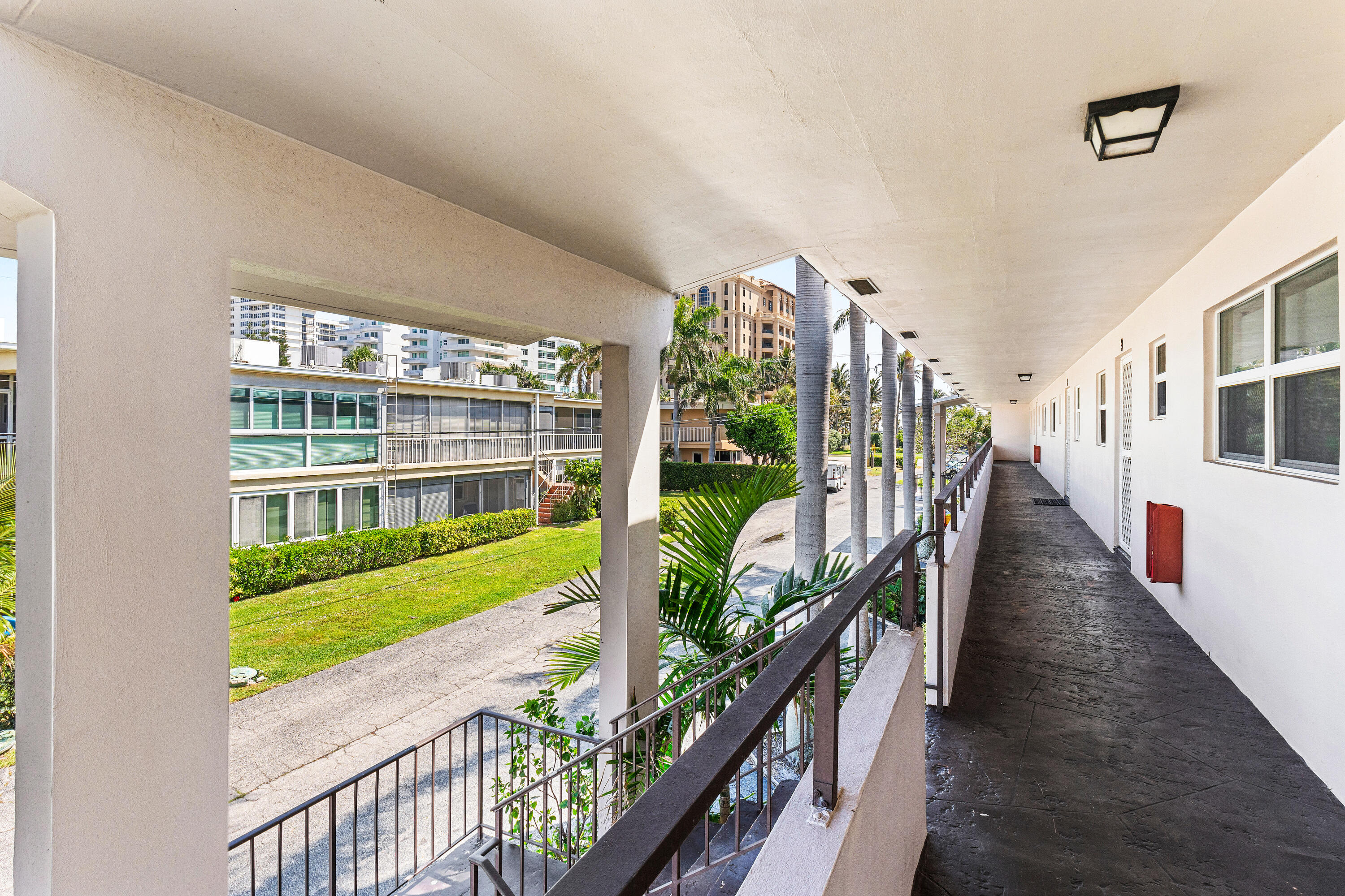 2601 S Ocean Boulevard 10