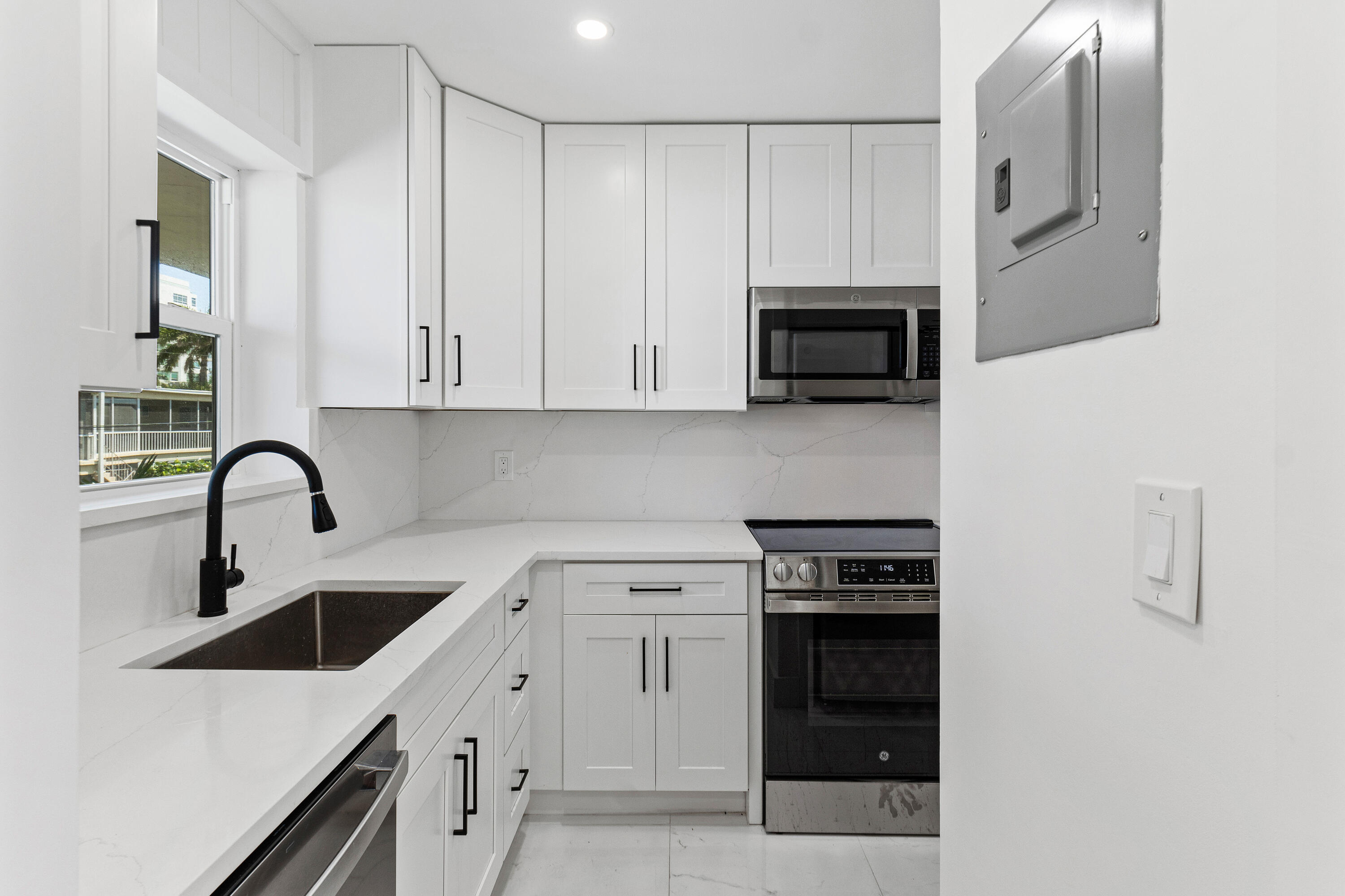 2601 S Ocean Boulevard 10