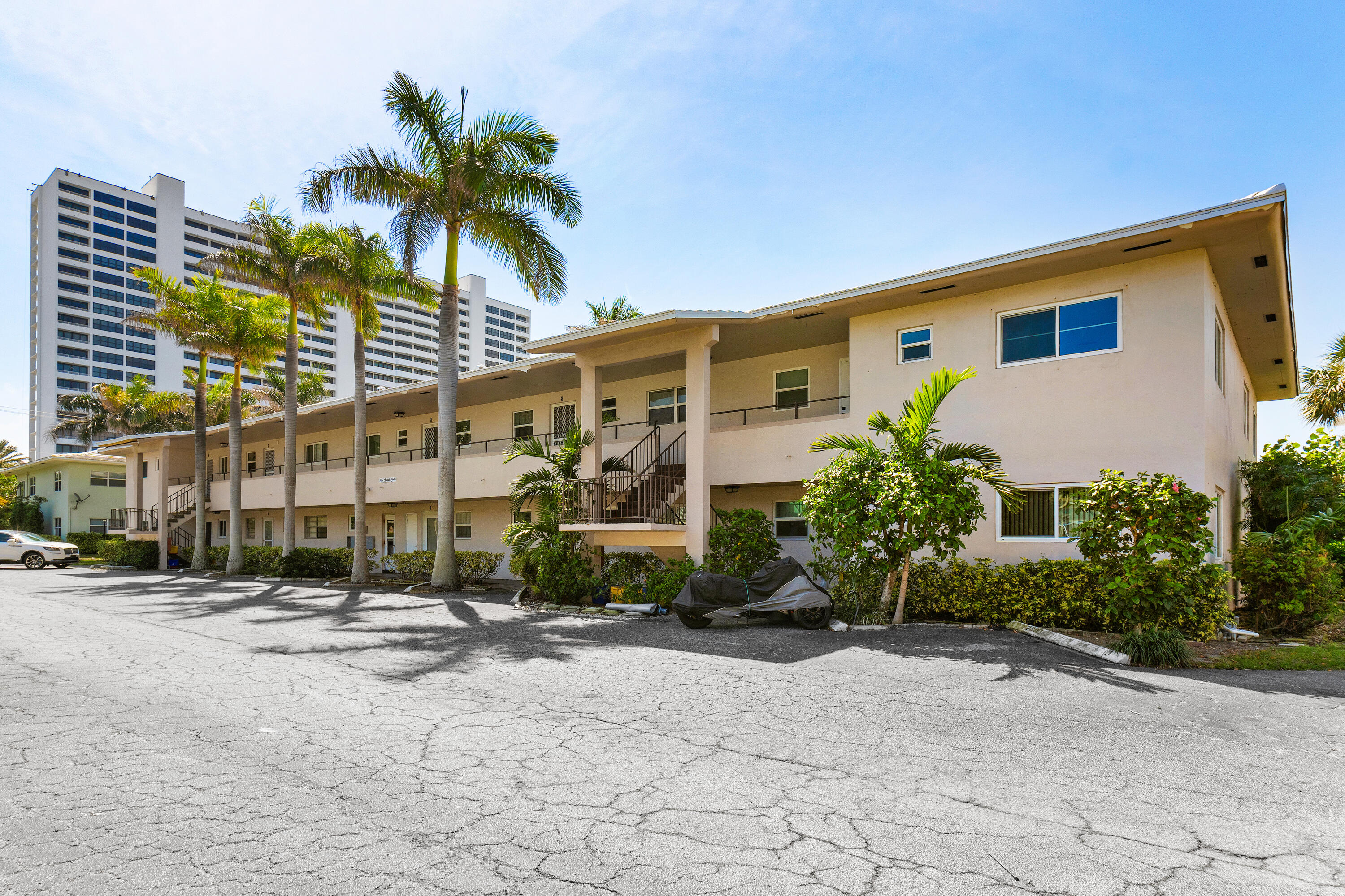 2601 S Ocean Boulevard 10