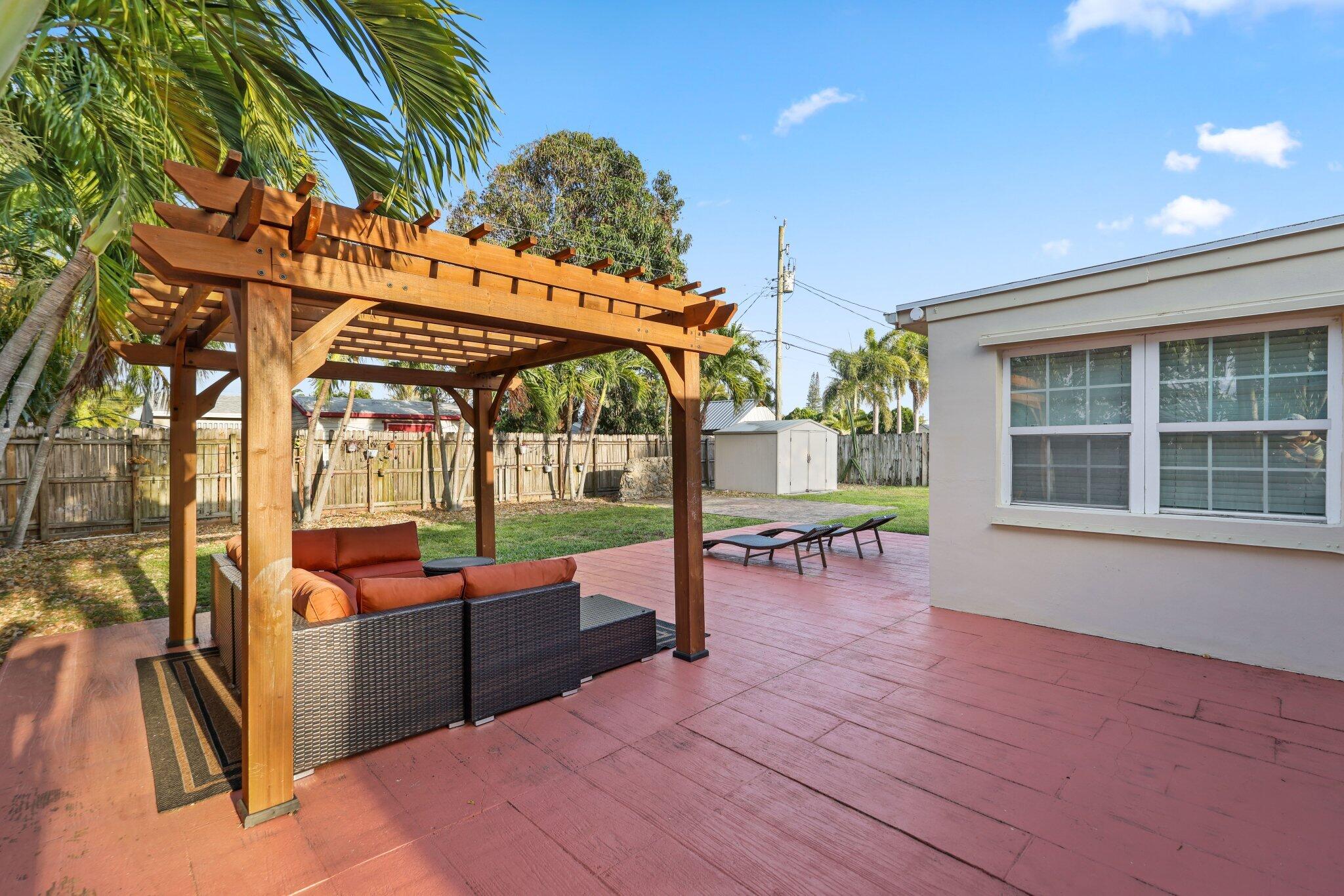 1420 SW 1st Terrace