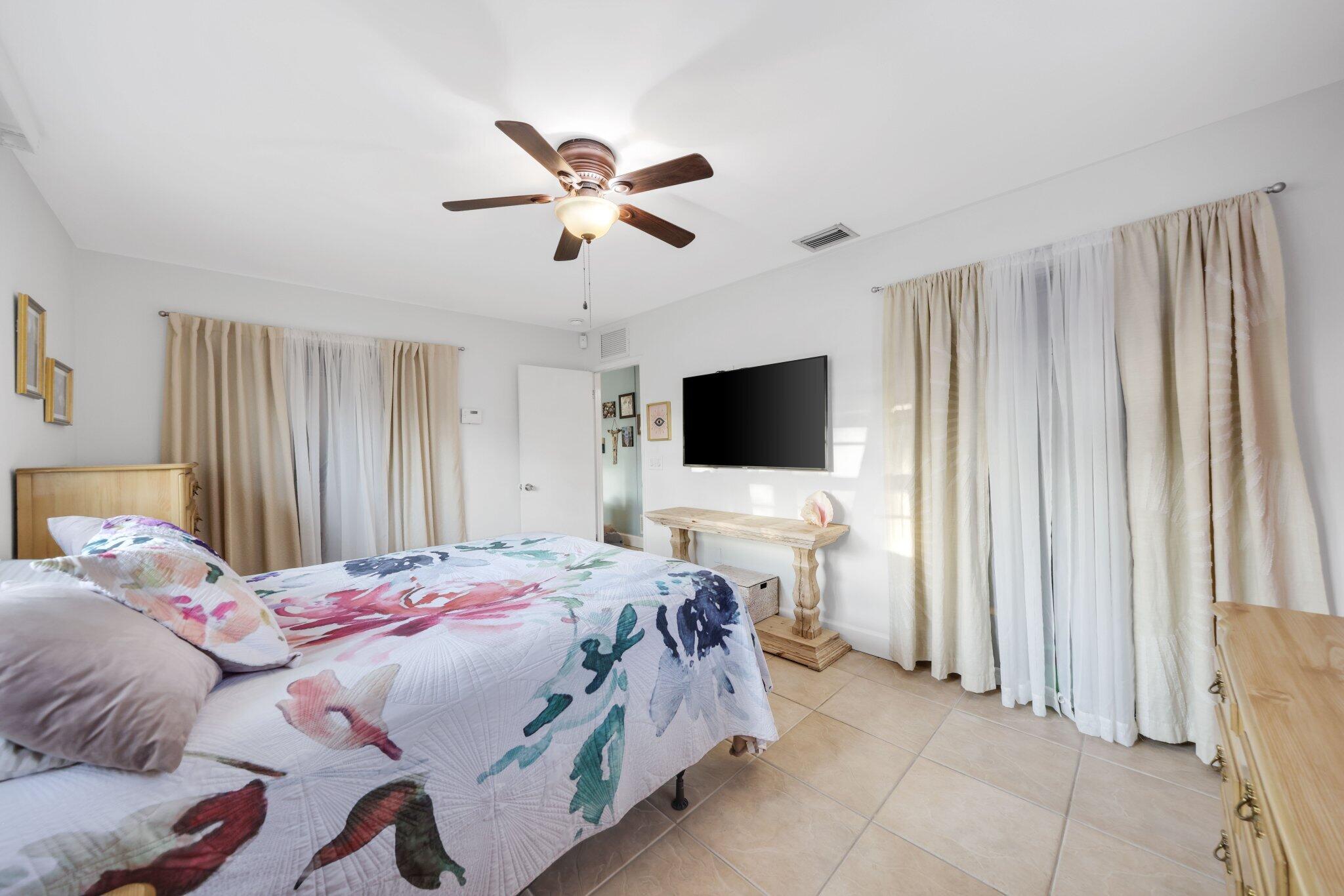 1420 SW 1st Terrace