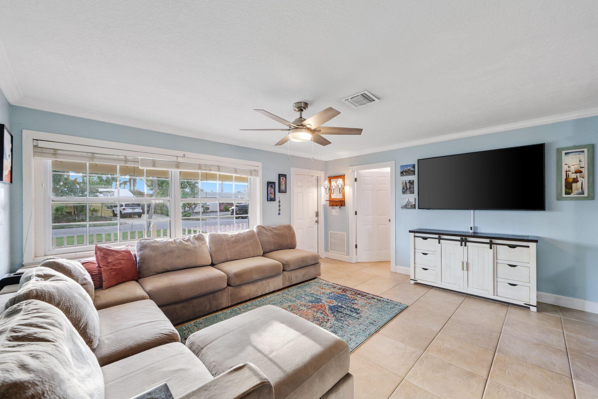 1420 SW 1st Terrace