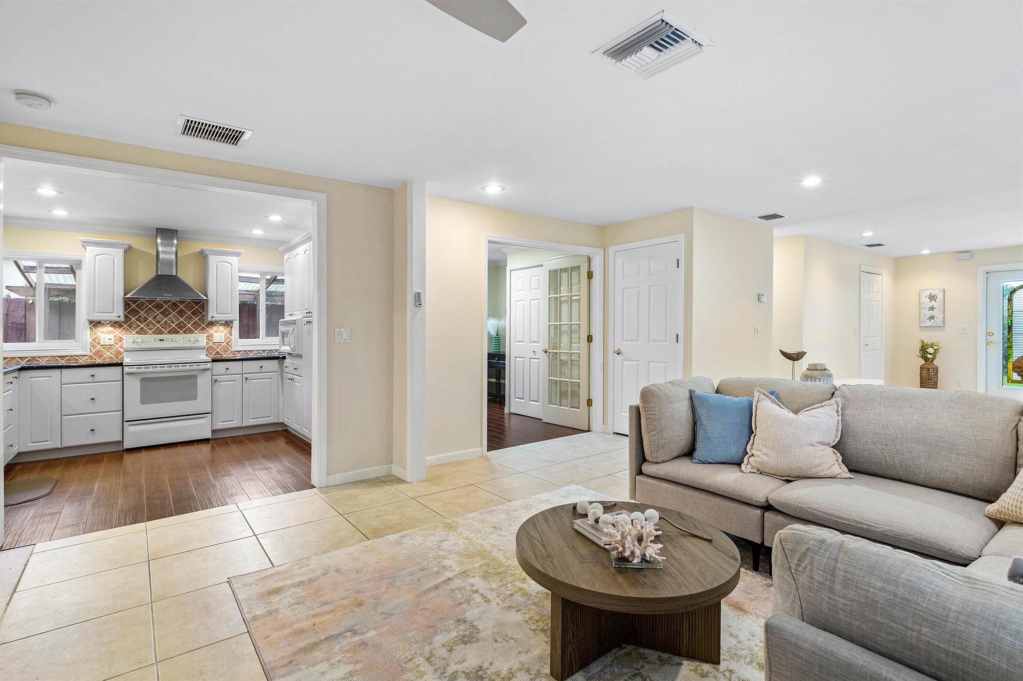 245 NE 12th Street
