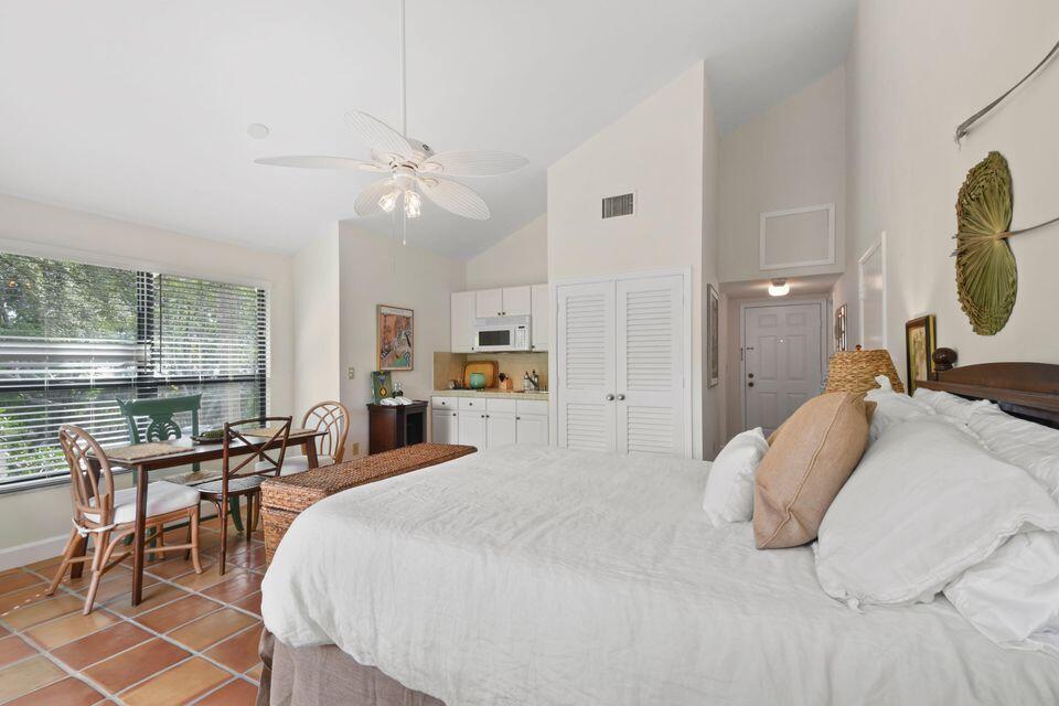 11863 Wimbledon Circle 507
