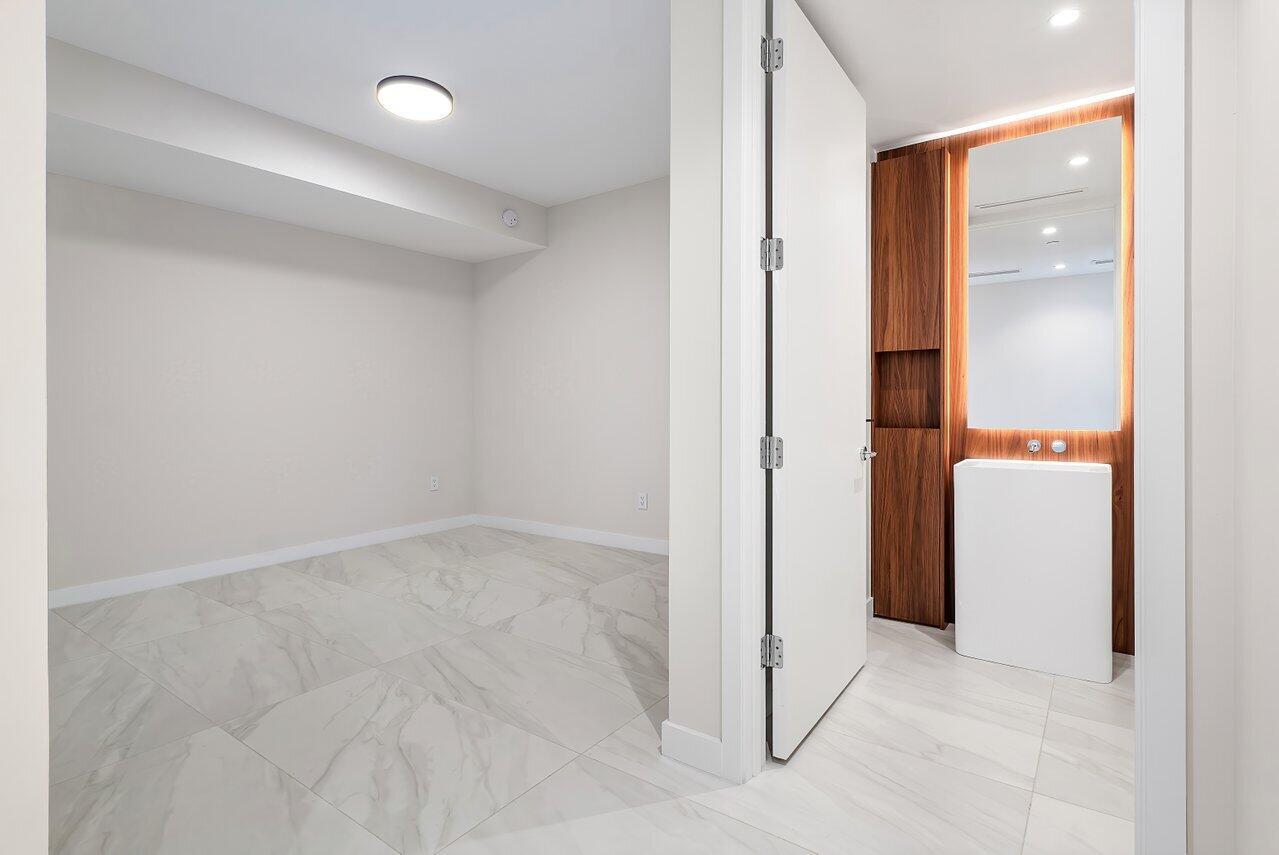 220 SE Mizner Boulevard 506