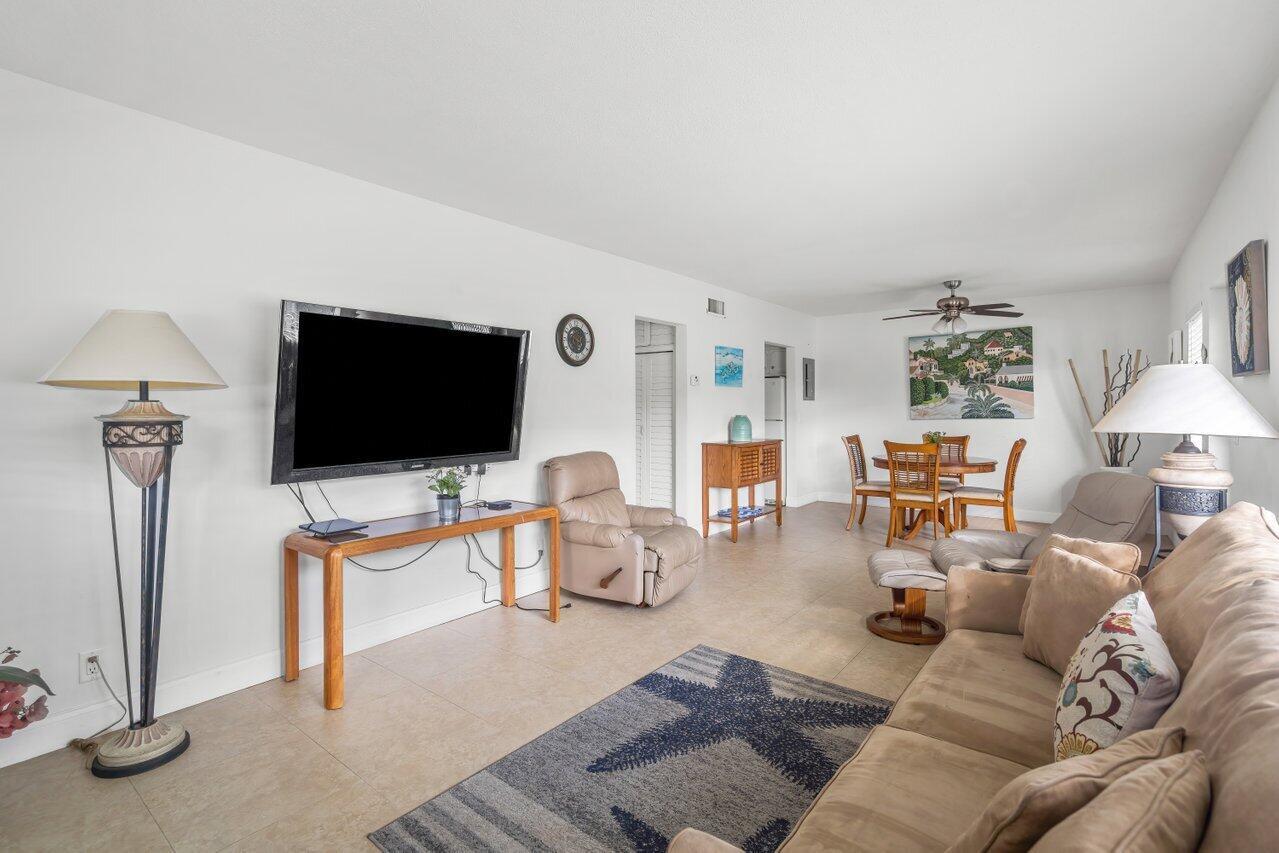 262 SE 9 Avenue 1-4