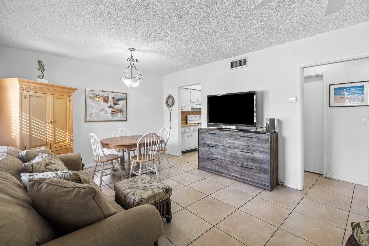 262 SE 9 Avenue 1-4