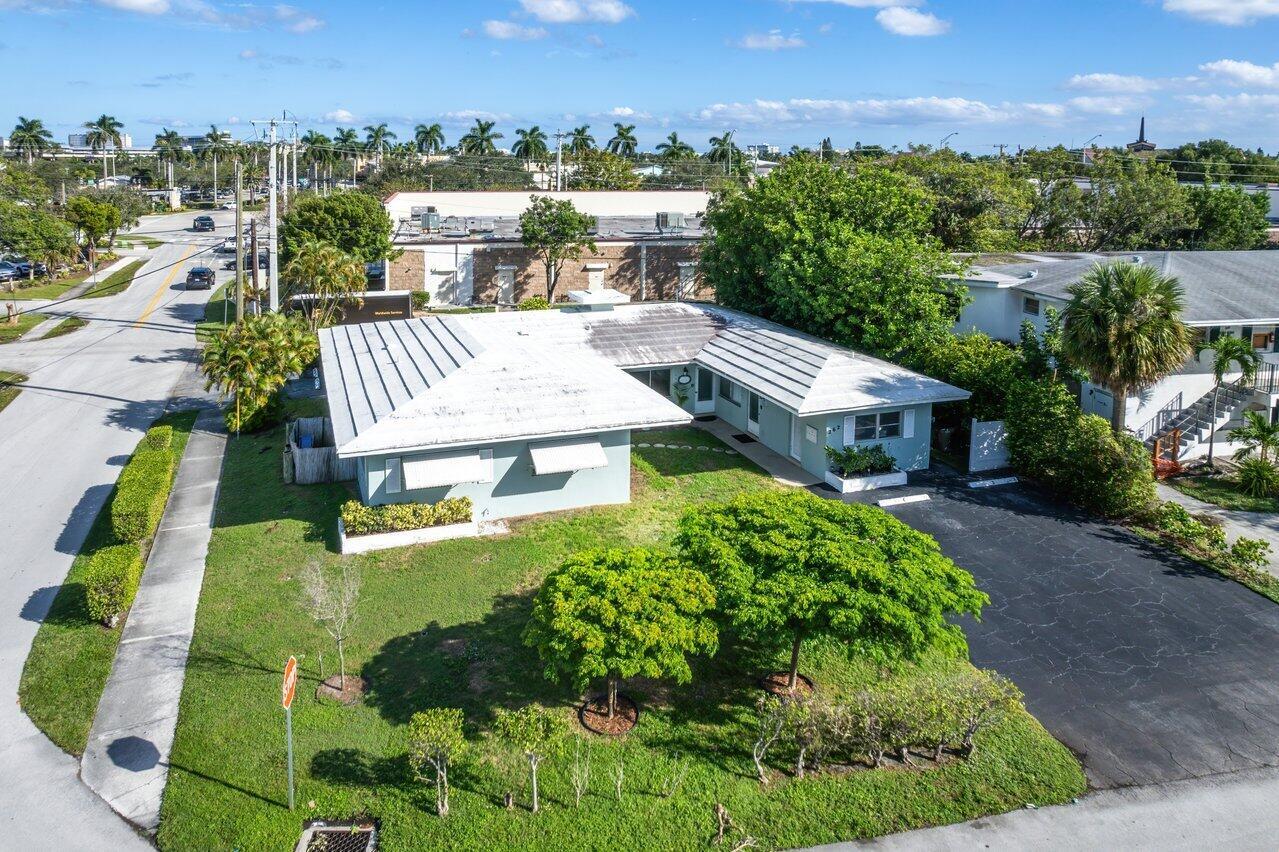 262 SE 9 Avenue 1-4