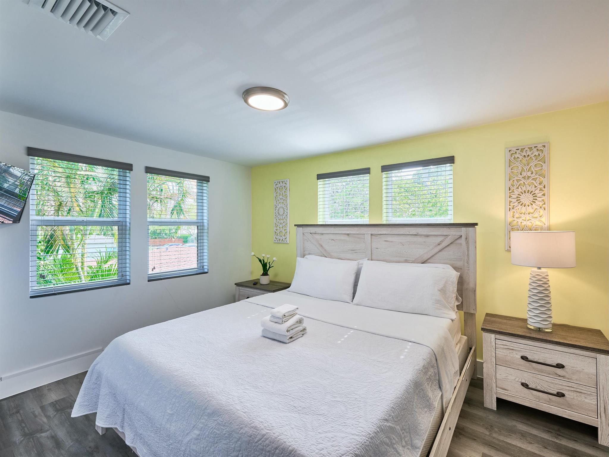 2020 Washington Street Units 1-8