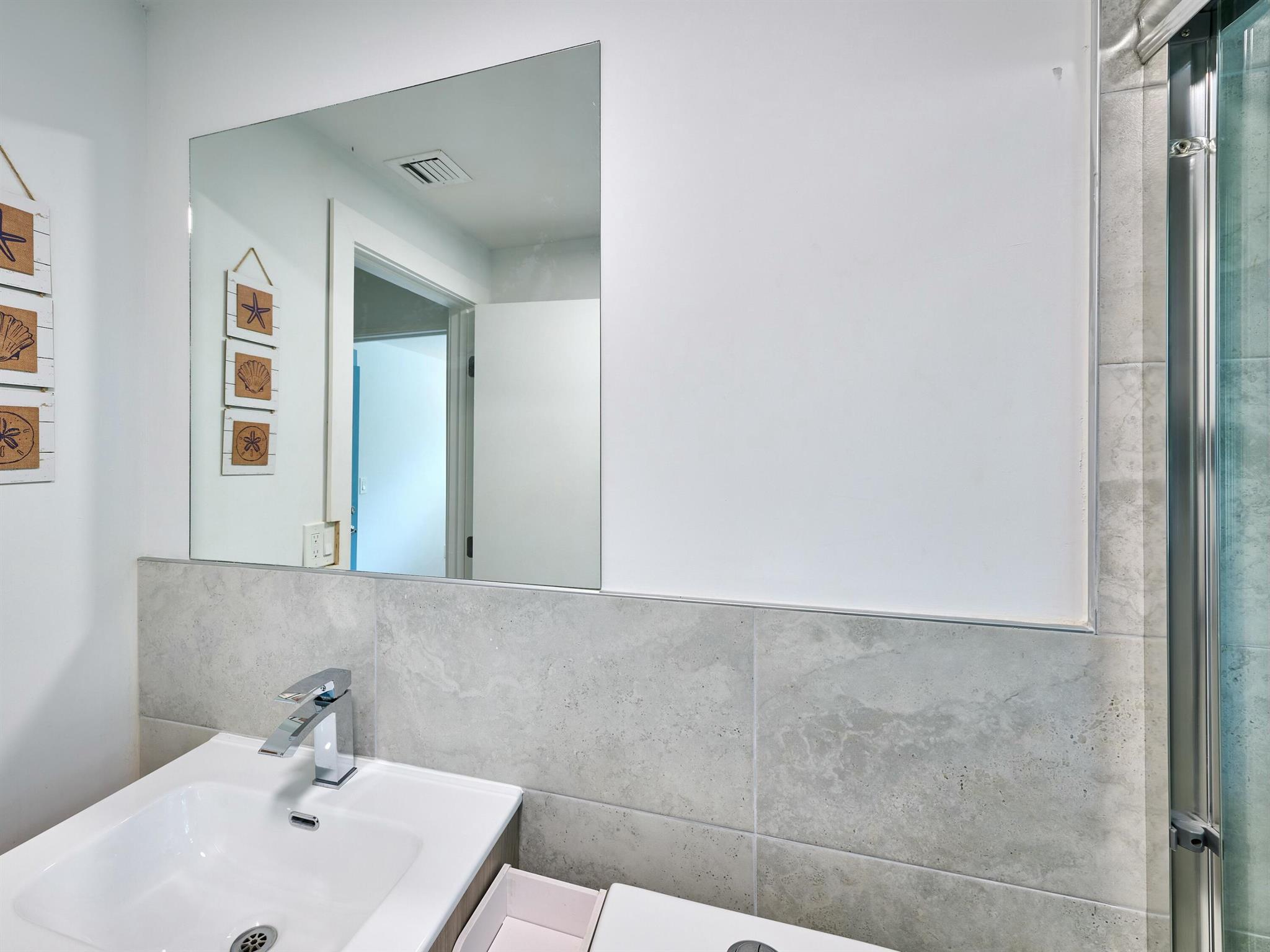 2020 Washington Street Units 1-8