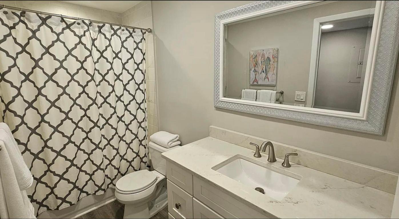 1105 Duncan 104 Circle 104