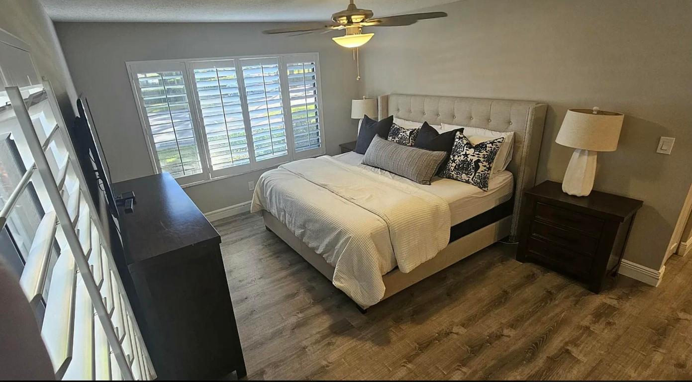 1105 Duncan 104 Circle 104