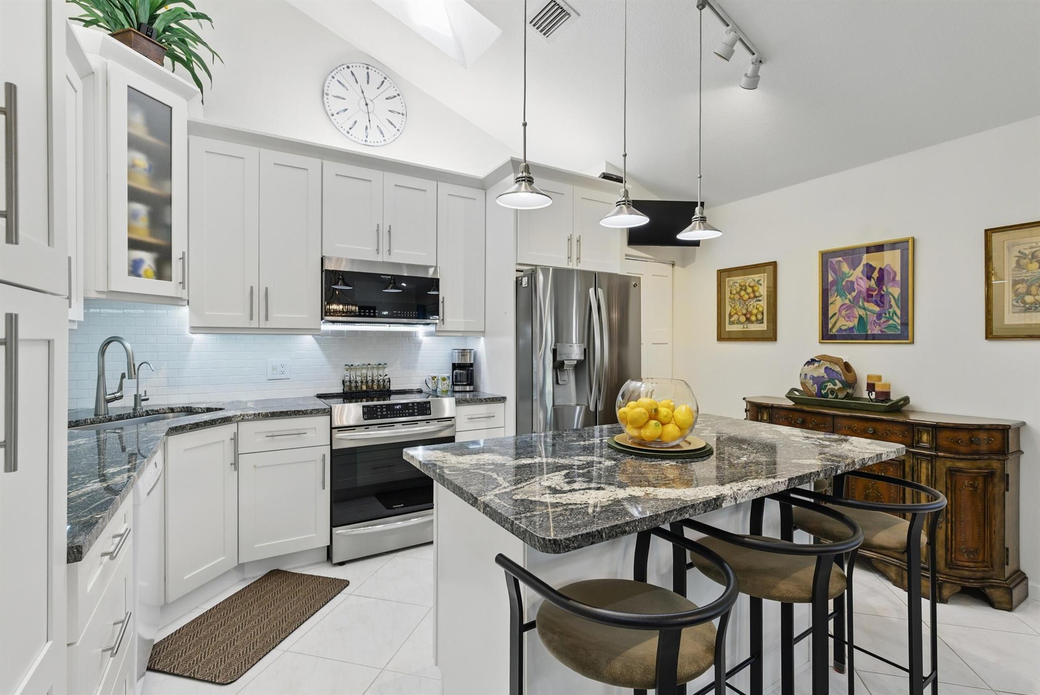 1801 S Us Highway 1 10a