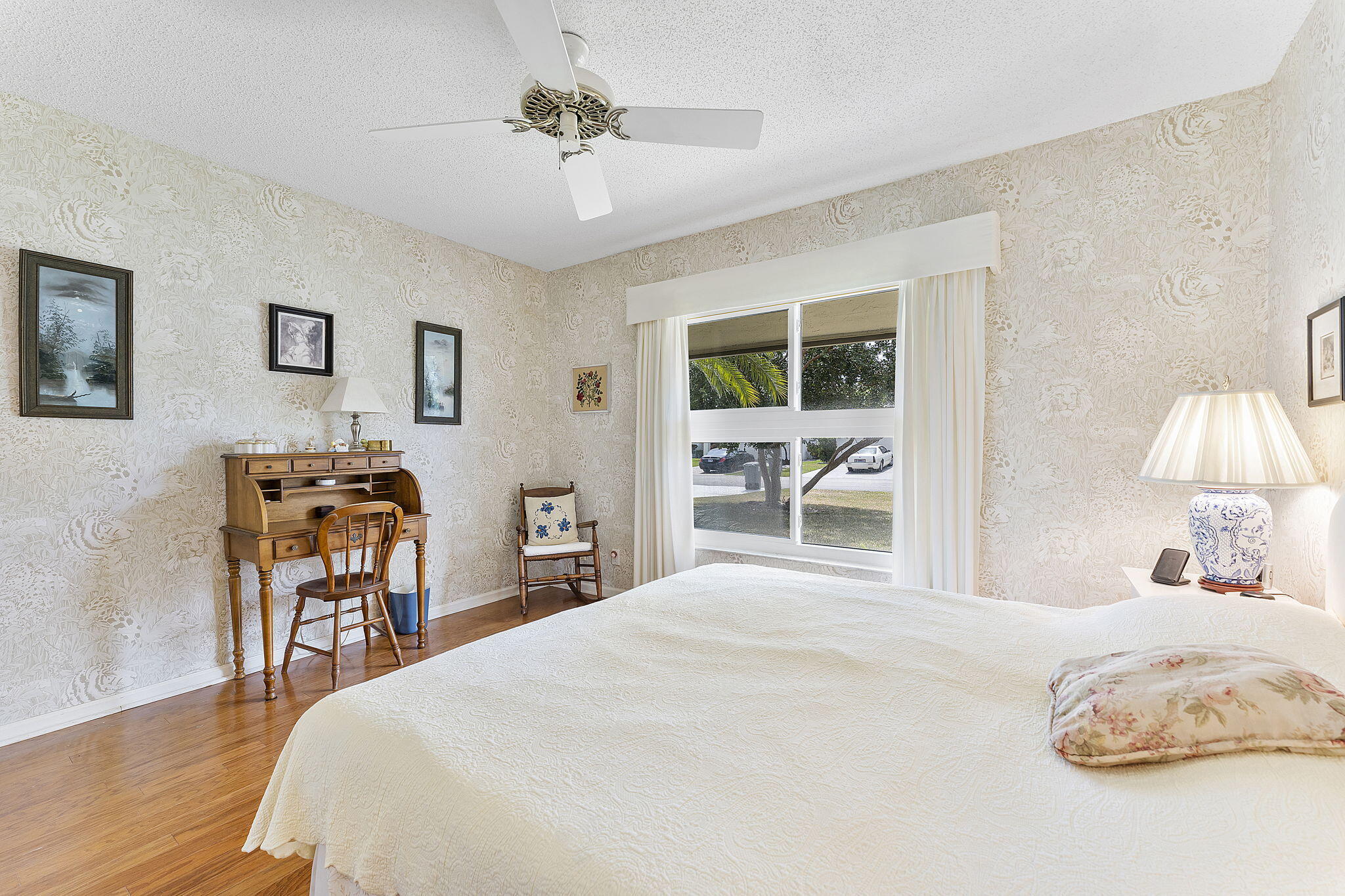 6365 Casabella Lane