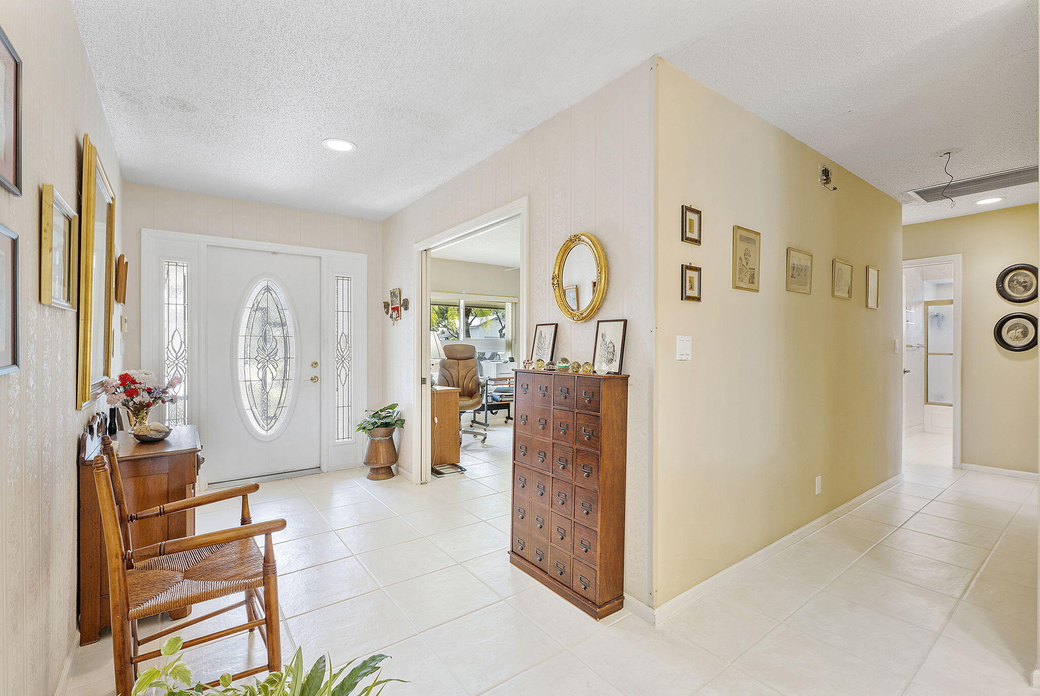 6365 Casabella Lane