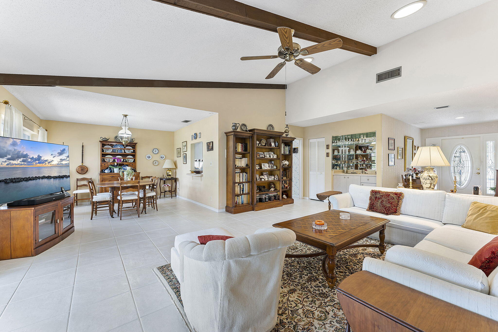 6365 Casabella Lane