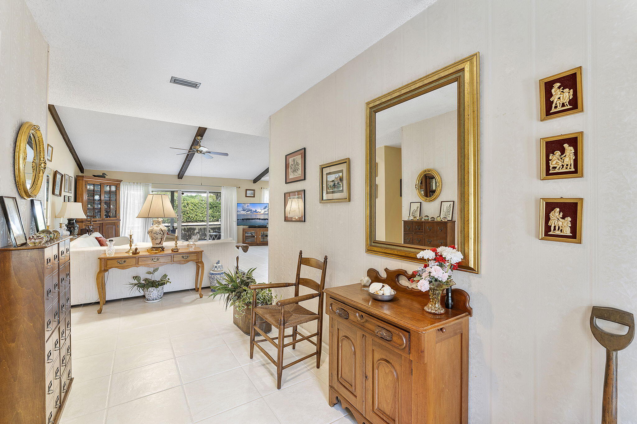 6365 Casabella Lane