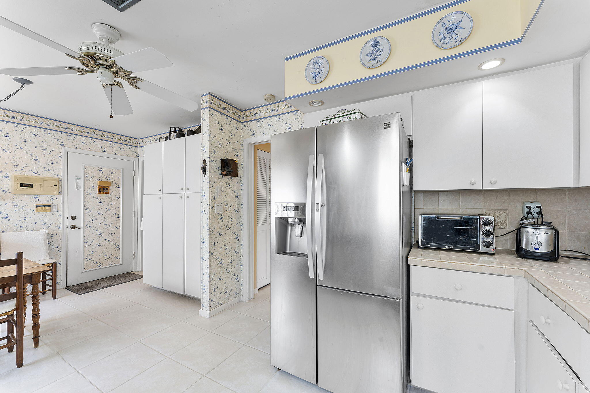 6365 Casabella Lane