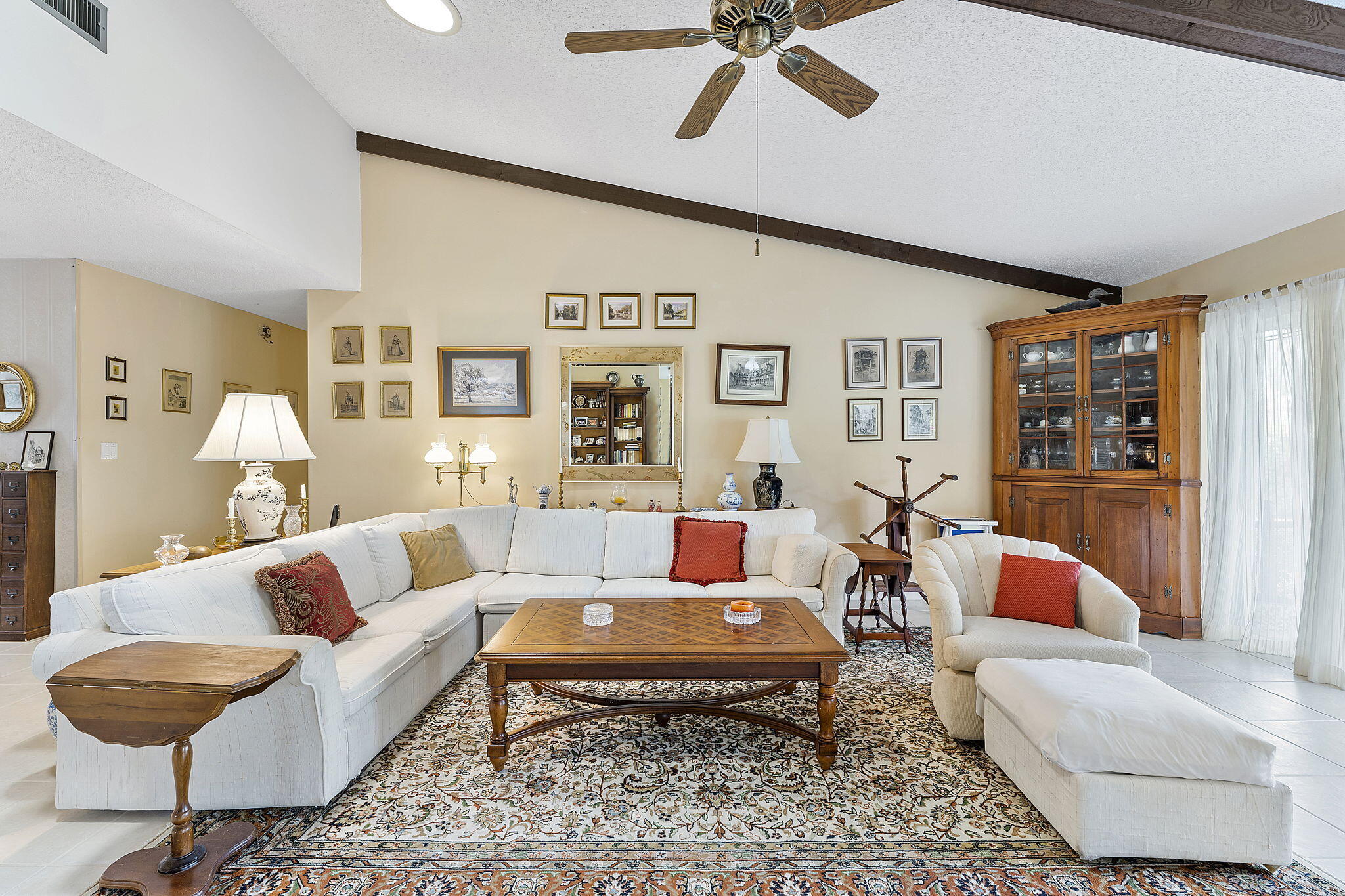 6365 Casabella Lane